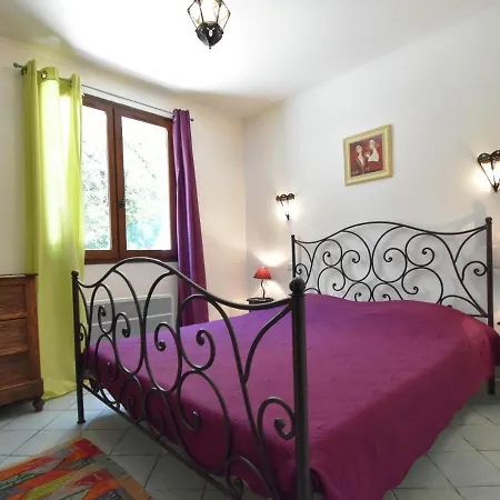 Stylish Holiday Home Near St Br S *