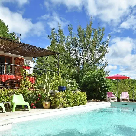 Stylish Holiday Home Near St Br S