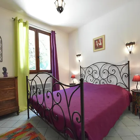 Saint-bres Pool & Nature * Saint-Brès