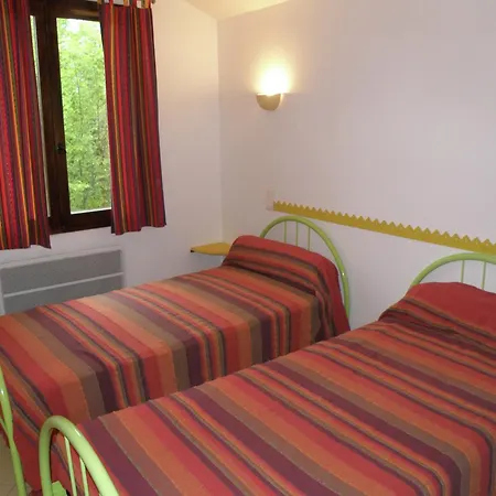 Saint-bres Pool & Nature * Saint-Brès