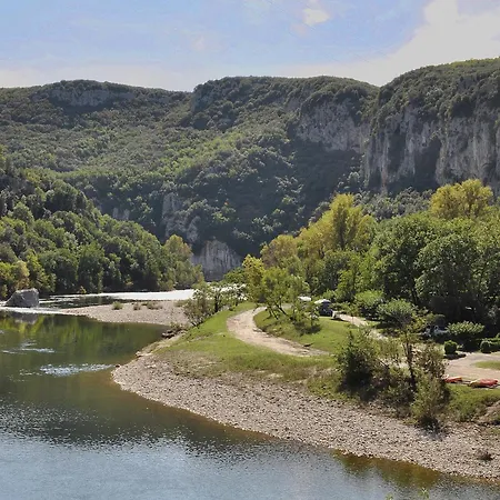 Saint-Bres Pool & Nature Villa