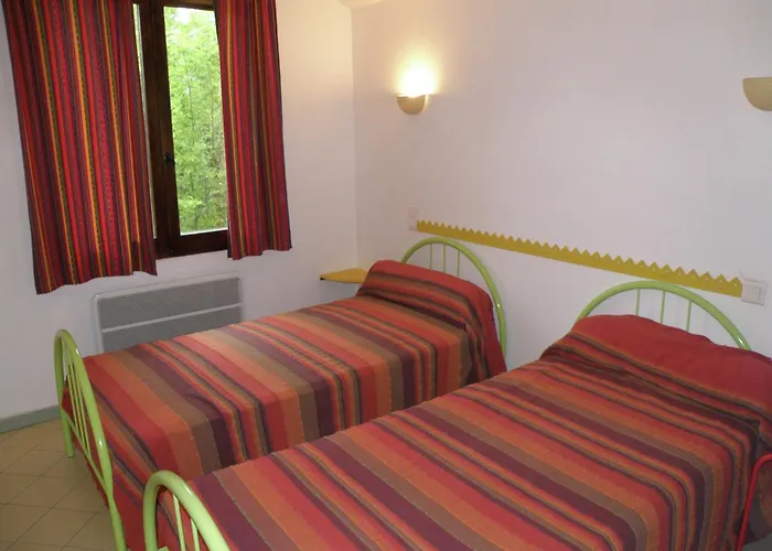 Saint-bres Pool & Nature * Saint-Brès