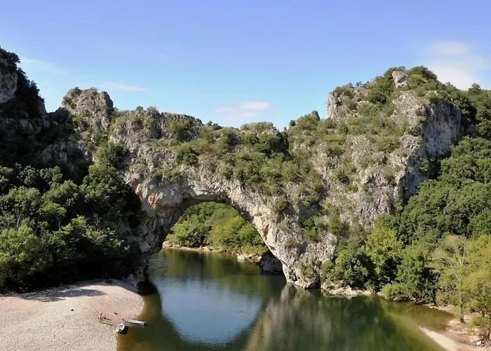 Saint-bres Pool & Nature Saint-Brès