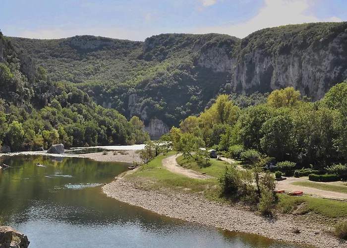 Saint-bres Pool & Nature Willa